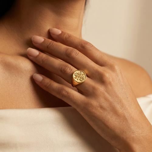 خاتم السيجنت الزهري الذهبي | Floral Signet Ring