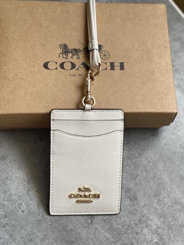 اي دي هولدر كوتش