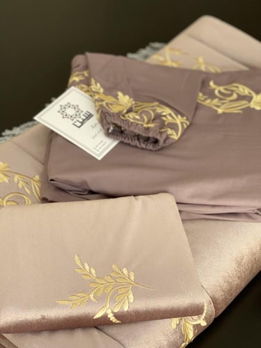 سجادة و شرشف صلاة