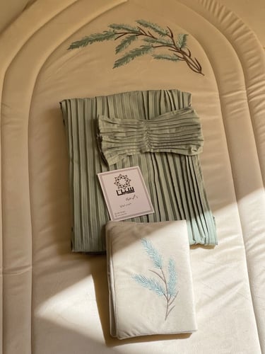 سجادة و شرشف صلاة