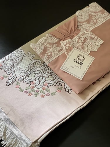 طقم سجادة وشرشف صلاة (لف)