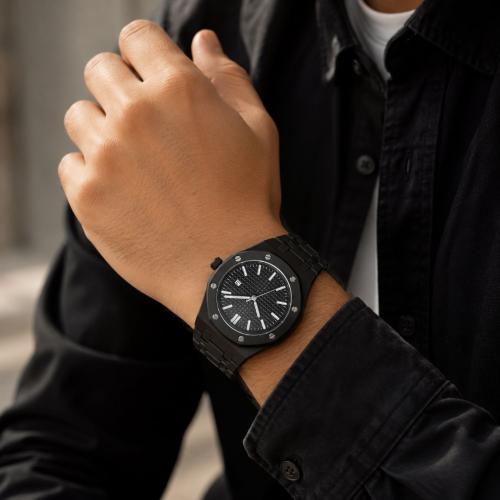 ساعة الترند الكاربون بلون الاسود AP5810