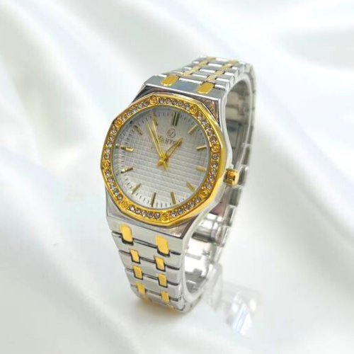 ساعة نسائية جذابة - ماركة ( VANTOM )