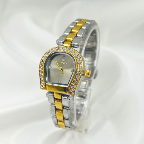 ساعة نسائية فاخرة - ماركة ( VLAMOUR )