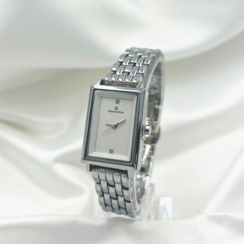 ساعة نسائية جذابة - ماركة ( Diamond Blue )
