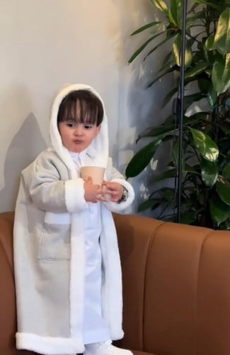 فروه اطفال شتوي مبطنه مع تطريز الاسم