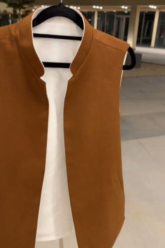 سديري شتوي دبل فيس ينلبس جهتين لون سكري مع جملي