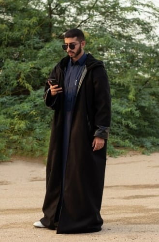 فروه رجالي شتوي اسود مع أكمام جلد