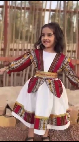 فستان بناتي يوم تأسيس بتصميم جديد وحصري