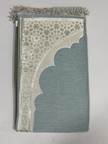 سجادة مبطنه 1 cm اللون سماوي