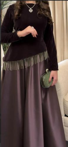 فستان مخمل مع هدب