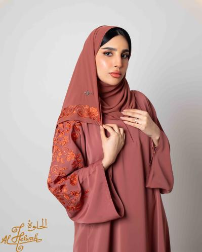 عباية مقفولة مطرزة قماش ندى ملون