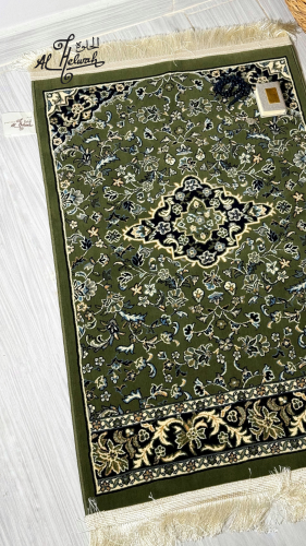 سجادة الروضة (أخضر) سماكة 8 ملم 70*110