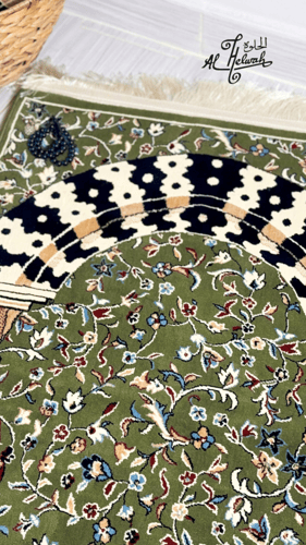 سجادة المحراب (أخضر) سماكة 8 ملم 70*110