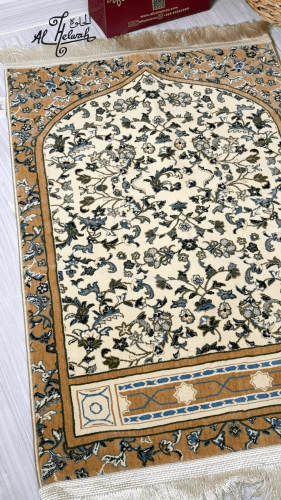 سجادة امام الحرم (بيج) سماكة 8 ملم 70*110