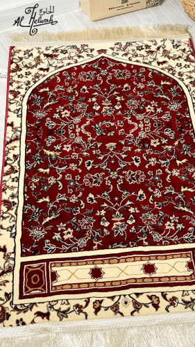 سجادة امام الحرم (أحمر) سماكة 8 ملم 70*110