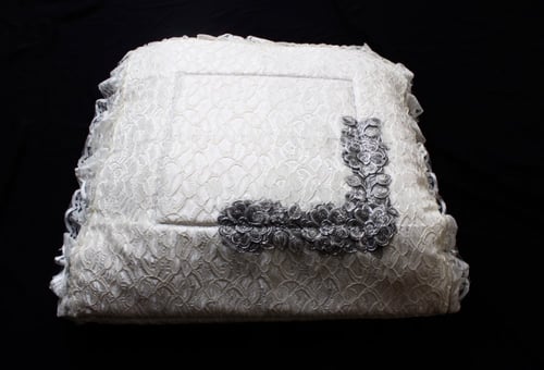 طقم عرائسي شطنة + سجادة + شرشف صلاة