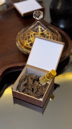عود تايقر فاخر + تولة