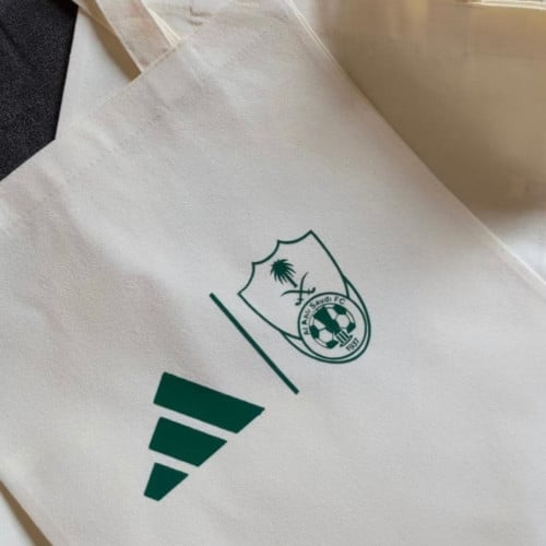 توت باق- بشعار نادي الاهلي