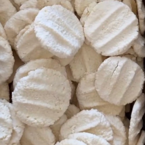 اقط غنم رطب( يشحن مبرد) كيلو