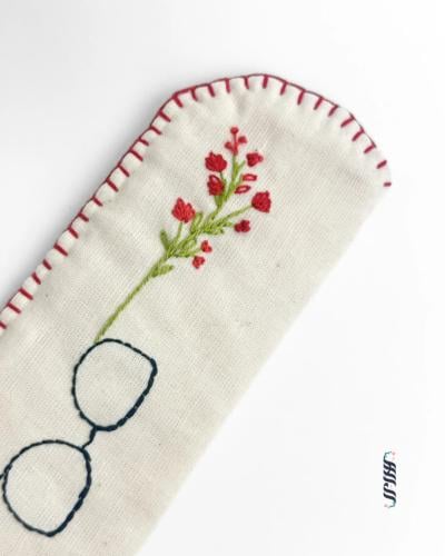 بيت نظارة مطرز يدوياً ( نظارة)