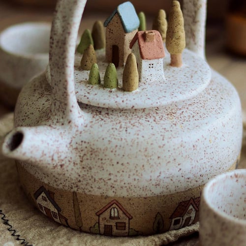 Village teapot set