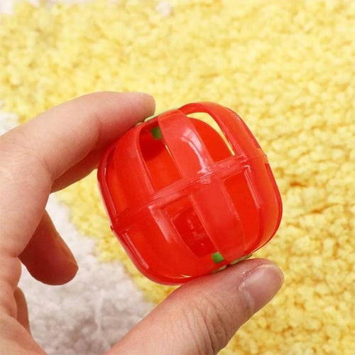 كرة ملونة مع جرس للحيوانات الأليفة