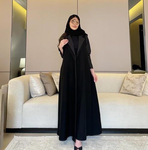 عباية بليزر اسود درجتين كريب تايواني مع كتان القصة...