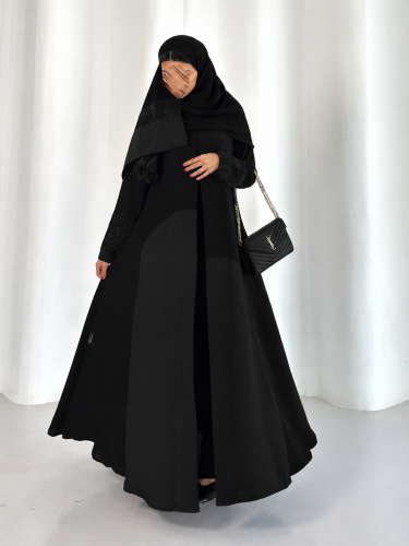 عباية كريب اسود درجتين و أكمام حرير مغسول طبيعي مم...