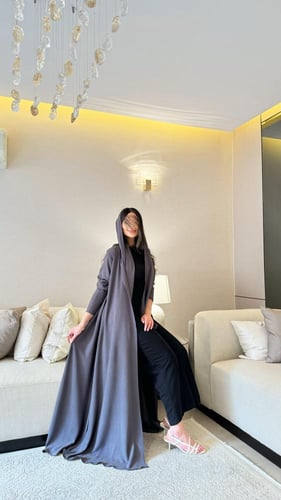 عباية كريب امريكي كلوش رمادي ( مع امكانية اختيار ل...