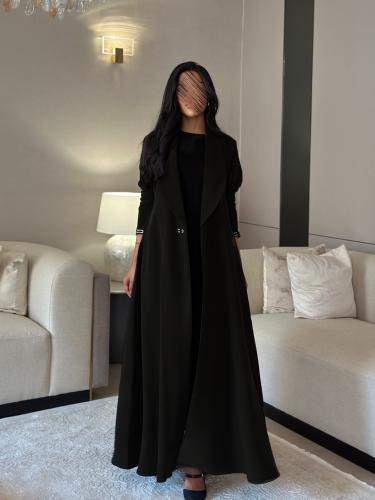 بليزر كريب لون أسود نص كلوش
