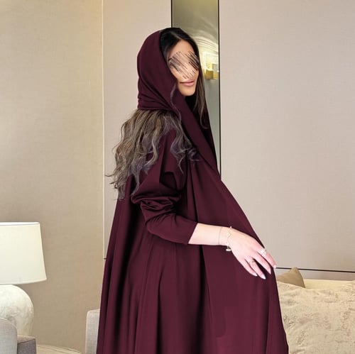 عباية بلاك بيري لون عنابي قصة دبل كلوش