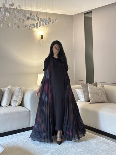 عباية شيفون كوري مكسر طبقتين طبقة اسود وطبقة مموج...