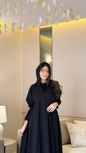 عباية بلاك بيري لون اسود قصة دبل كلوش
