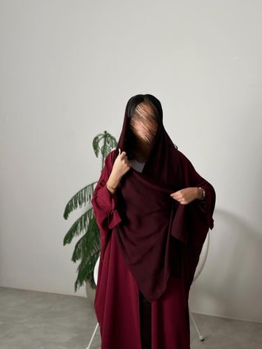 عباية كريب مكسر نص بشت عنابي