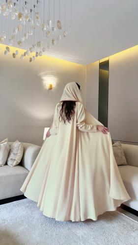 عباية بلاك بيري لون اصفر فاتح قصة دبل كلوش