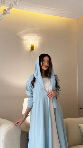 عباية بلاك بيري لون أزرق فاتح قصة دبل كلوش +فستان