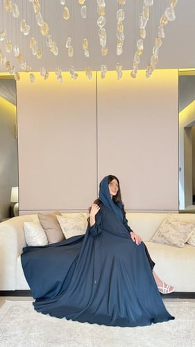 عباية بلاك بيري لون تركواز قصة دبل كلوش