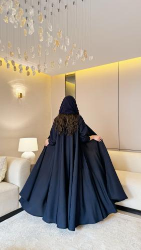 عباية بلاك بيري لون كحلي قصة دبل كلوش