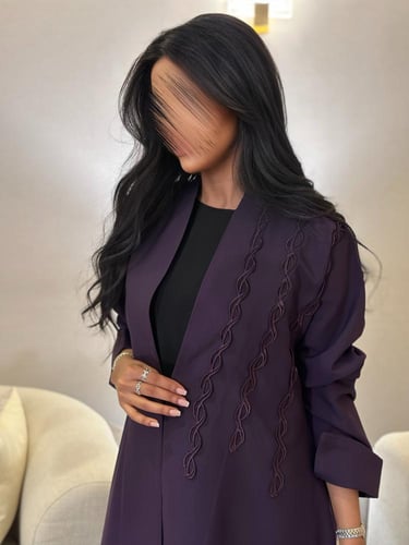 عباية بليزر كتان بنفسجي مع كلفة على الكتف القصة نص...