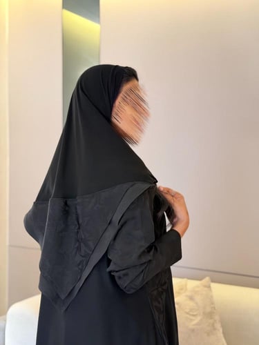 عباية جاكار تركي مع كريب اسود وحرير مغسول طبيعي تر...