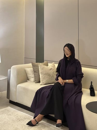 عباية بليزر كتان بنفسجي مع كلفة على الكتف القصة نص...