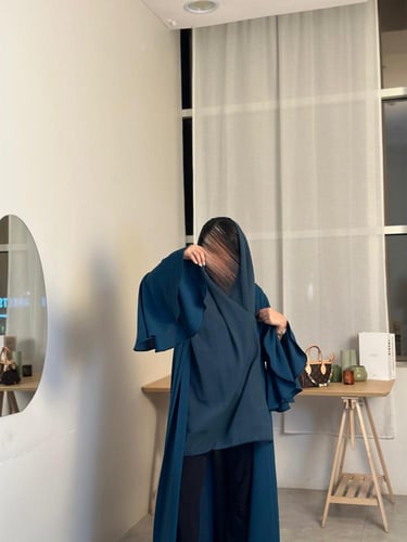 عباية كريب مكسر كلوش تركواز