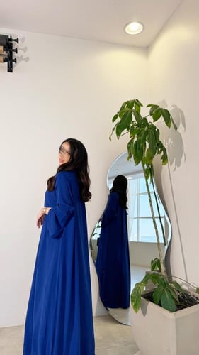 عباية كريب مكسر نيلي( مع امكانية اختيار لون مختلف)