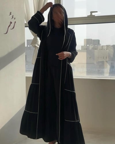 عباية كريب ملكي مع قيطان