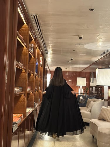 عباية شيفون اسود سادة طبقتين