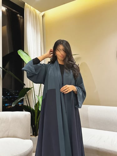 عباية كريب سي واي دبل كلوش تركواز وكحلي
