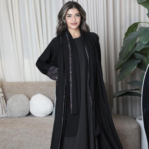 عباية الهنوف