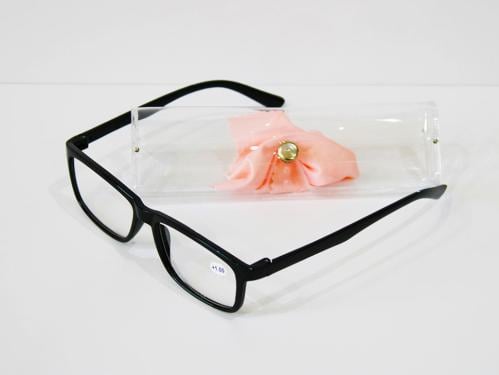 نظارة قراءة .