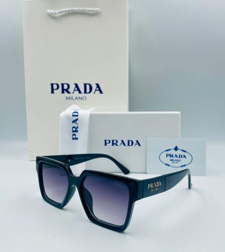 نظارة برادا